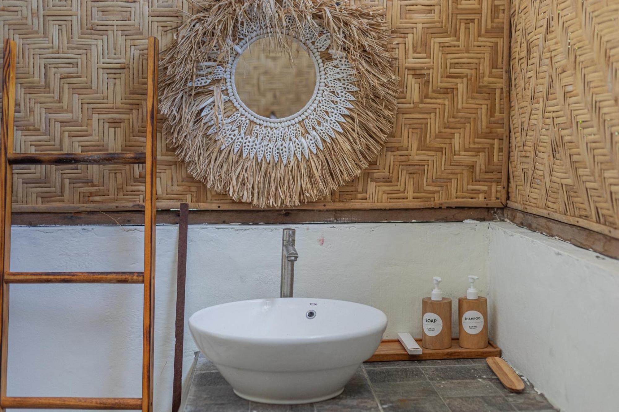 Camani Glamping Hotel Karangasem Exterior foto