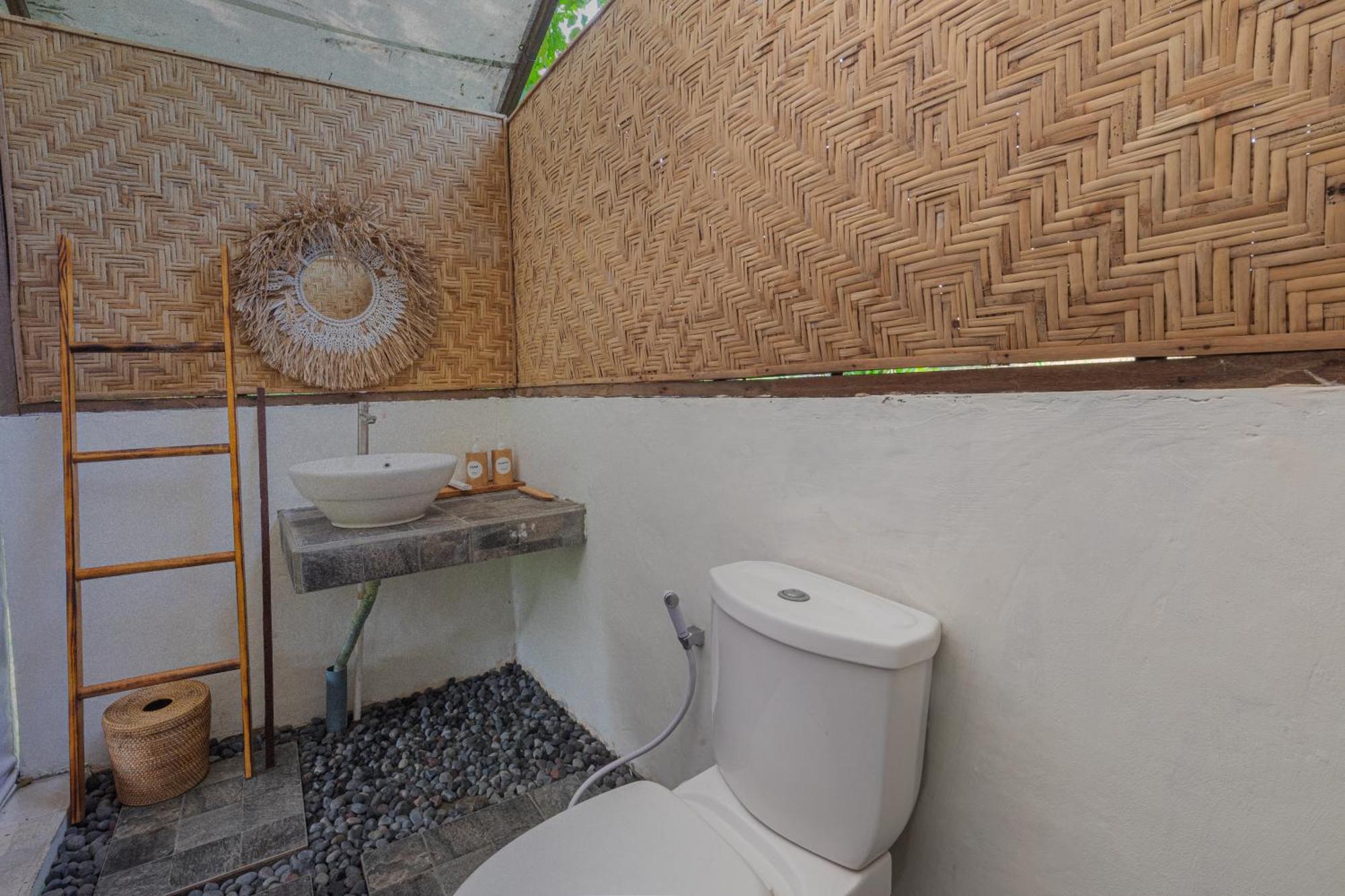 Camani Glamping Hotel Karangasem Exterior foto